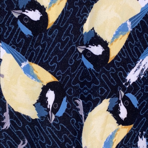 Lularoe bird pattern top - Picture 4 of 4